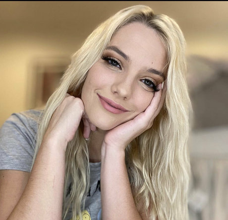 kennajamesx erotic star archive