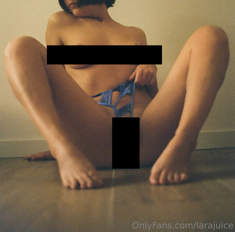 larajuice exclusive pornstar image