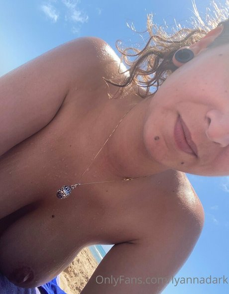 lyannadark top star images