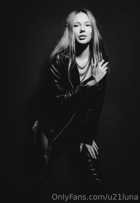 jennifer foxy model pornographic image