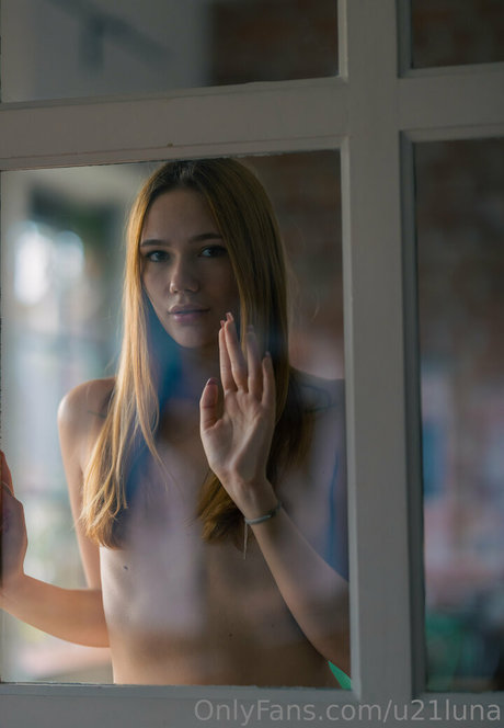 jennifer foxy model adult photos