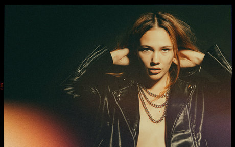 pregnant teacher onlyfans pretty gallery