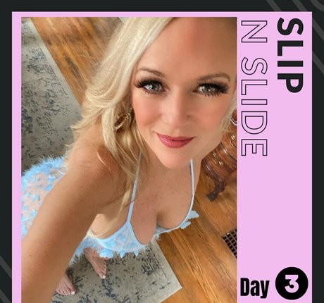 meandmysexcoachmom nude pornstar img