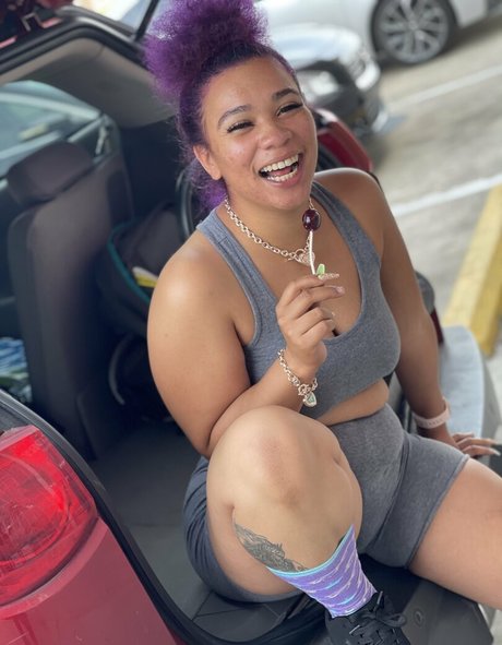 maikingxxx hot pornstar pic