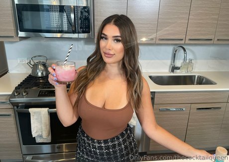 thecocktailqueen free model gallery