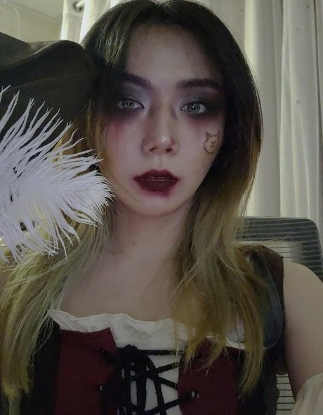 Bubbly live pornstar adult pics