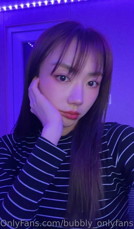 Bubbly live star nudes images