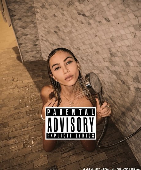 Khloe Terae sexy star photo