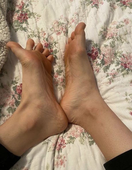 xmarilynmae naked star image