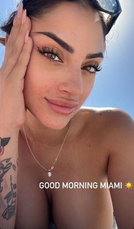 Andrea bepe naked model pictures