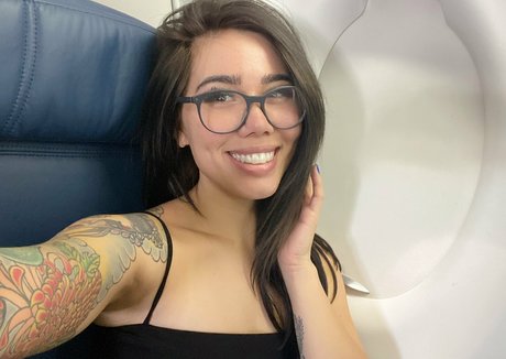 xxxlovegina pretty pornstar img