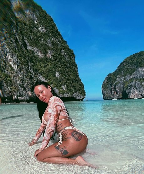 Miss Marie Sergeeva nudes model images