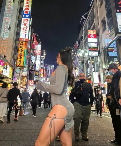 Savannah Palacio sexy pornstar img