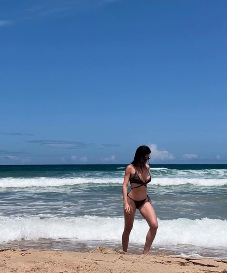 Alinne Moraes nudes pornstar img