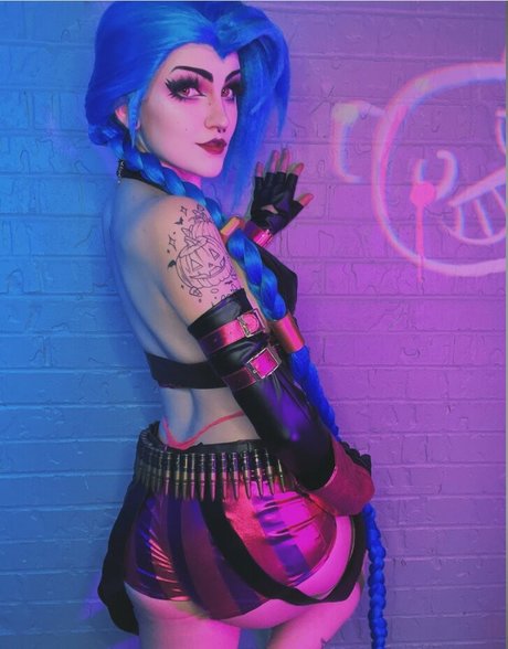 Nonbinate porn actress photos