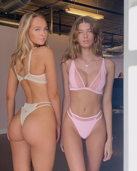 Sienna Raine Schmidt pretty pornstar gallery