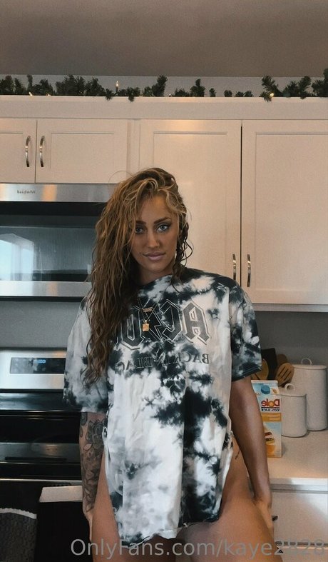 kaye2828 perfect pornstar gallery