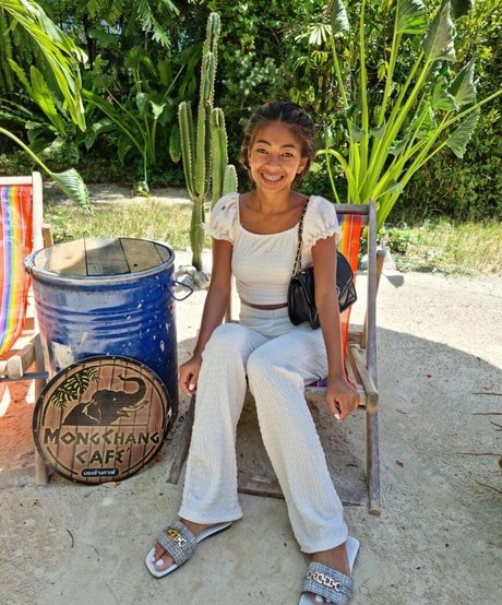 saggy milf onlyfans xxx picture