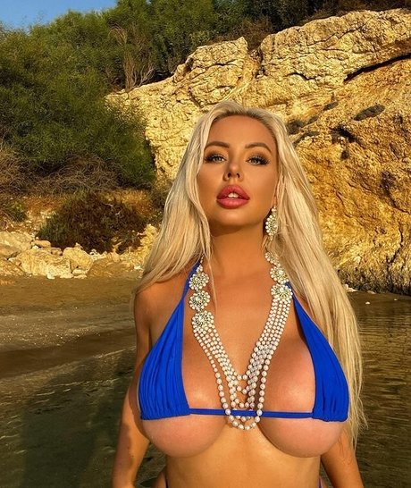 amandabreden perfect model pics