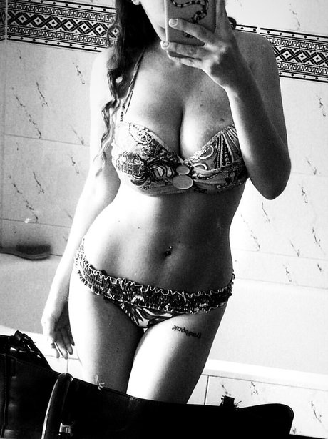 cum on glasses onlyfans hot nude pictures