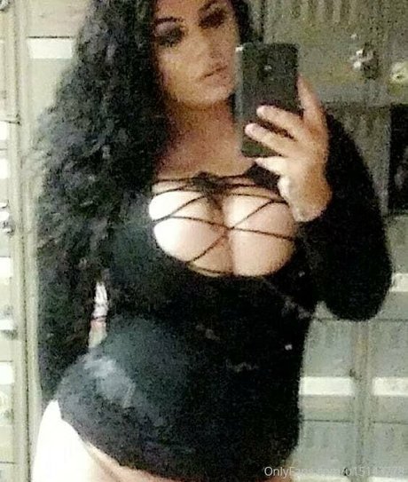 venus blue model nude pictures