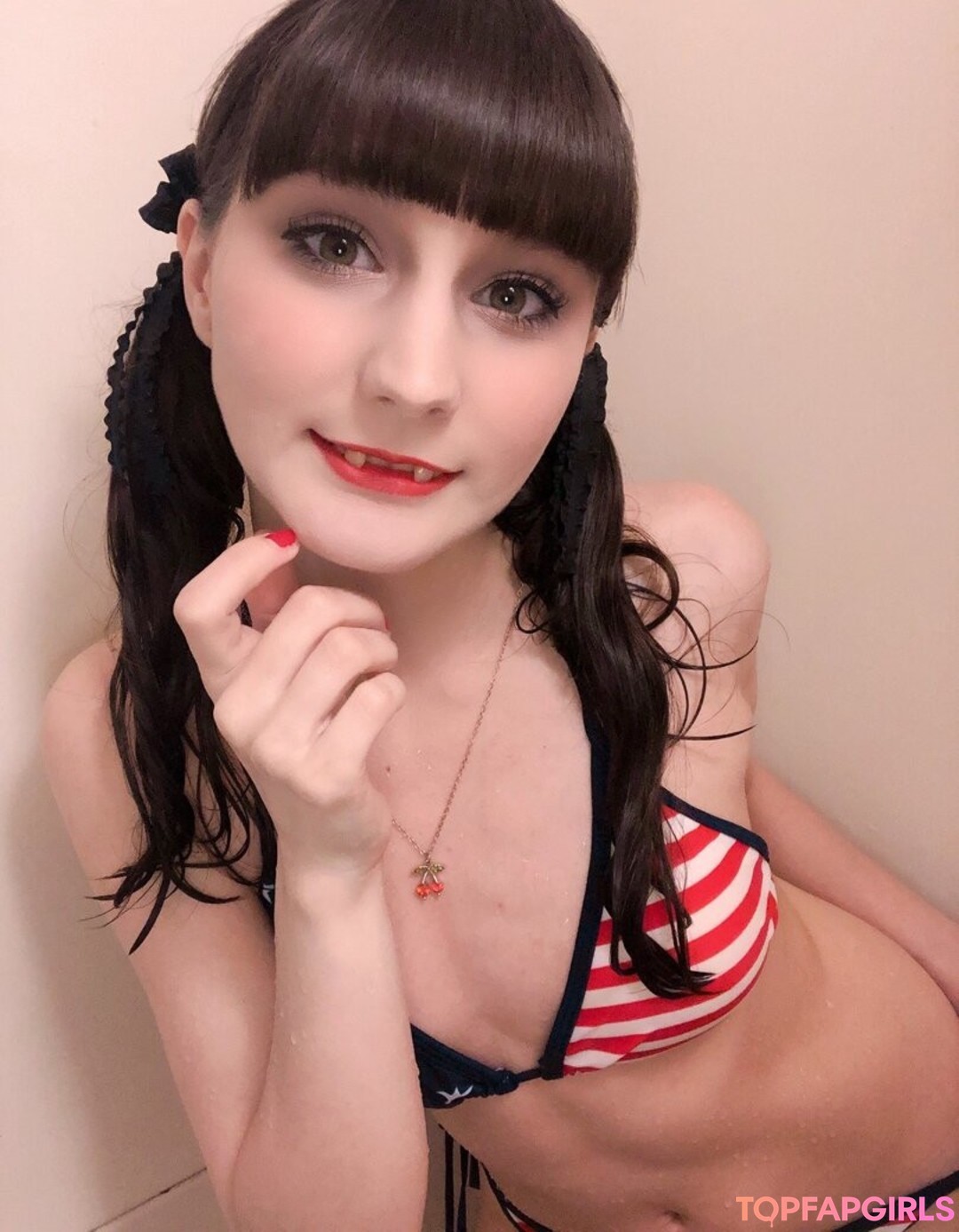 Schyler Reighn hot pornstar photos