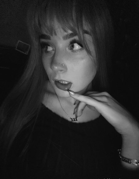 alinalovee free hot star archive