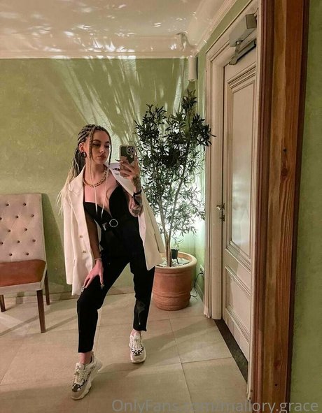 mallory grace naked star archive