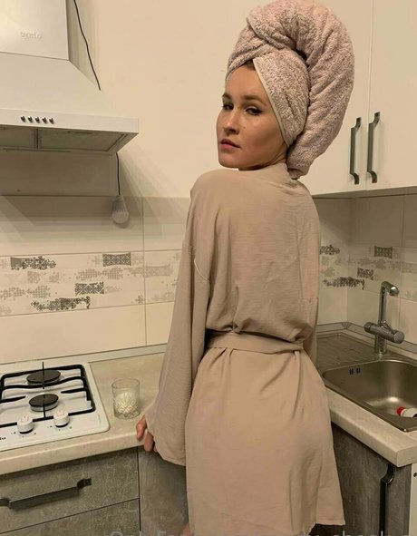 sandy cheek s xxx model photos