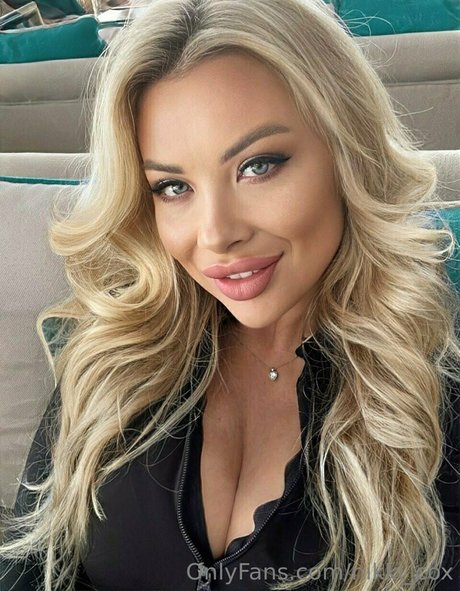 busty redhead onlyfans free xxx image