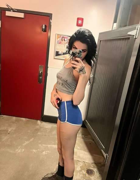 ghosti art model pics