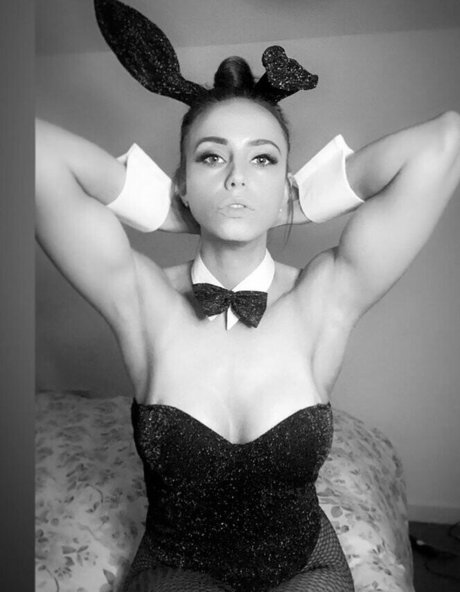 Cerimarie1990 xxx pornstar galleries