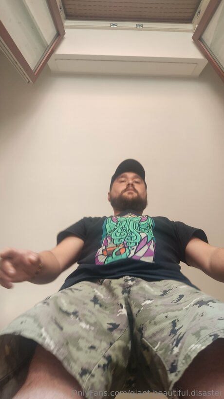 Giant Beautiful Disaster model high quality photos