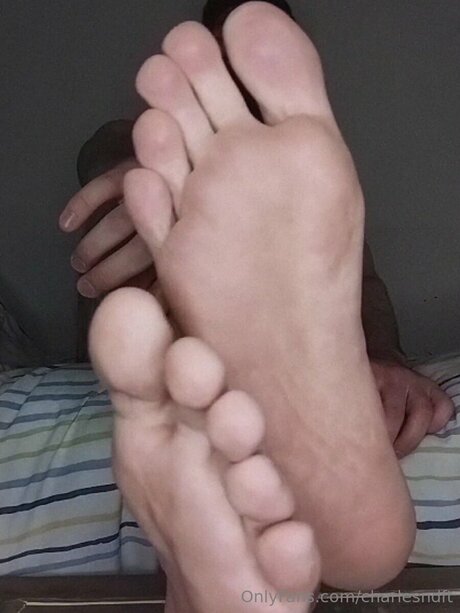 Charlesndft model xxx image