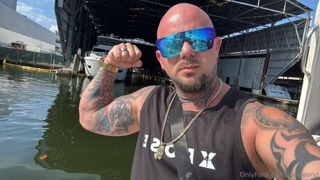 Giosworld porn model pic