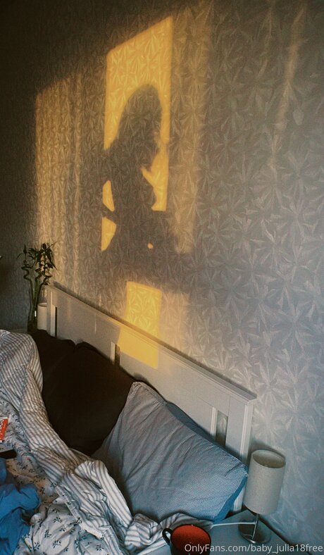Baby Julia18free pornstar hd pic