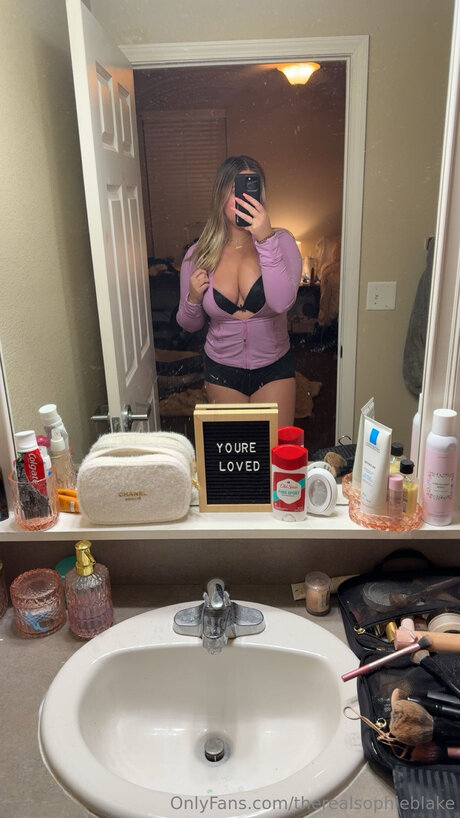 Therealsophieblake pornographic actress img