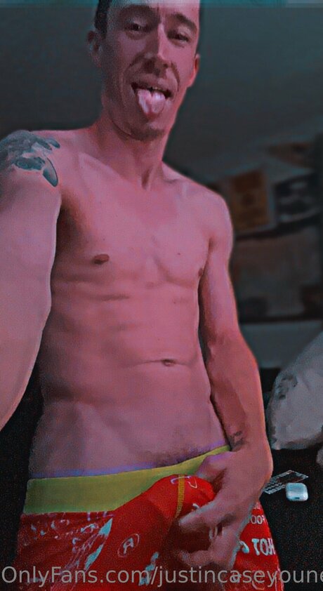 Justincaseyouneedme star nude pic