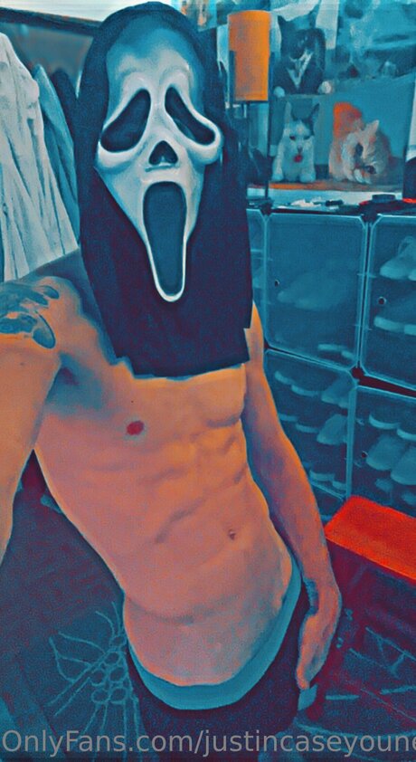 Justincaseyouneedme model free pic