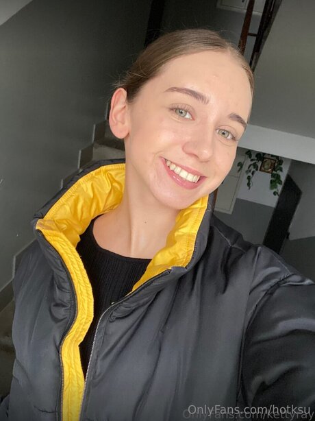 Hotksu sex actress pics