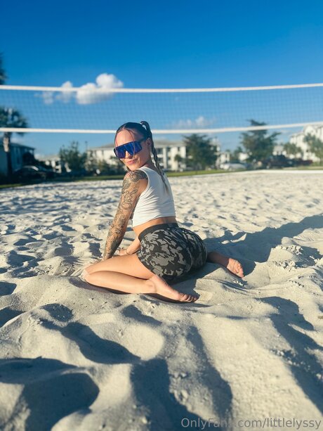 Littlelyssy high quality actress photo