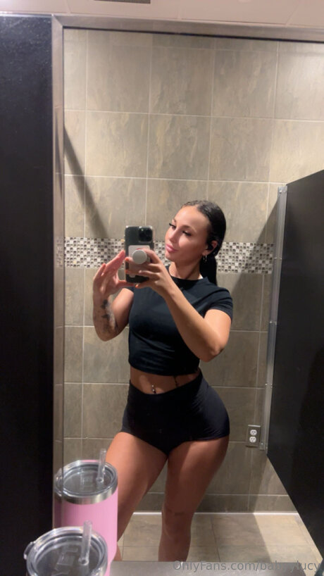 Babyylucy beautiful star image