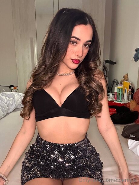 Noemijix star high quality pic