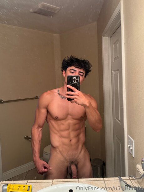 U51104204 star top archive