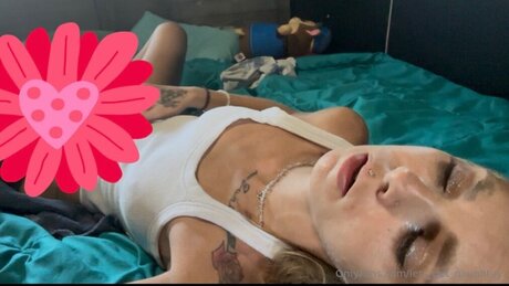 Lets Get Naughtyy adult actress pictures