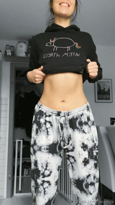 Nexinyx naked actress pics