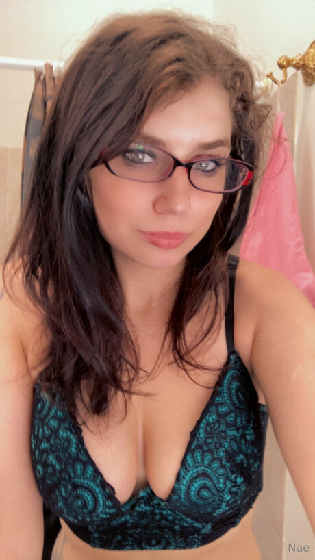 Bipoeticgirl420 model top image