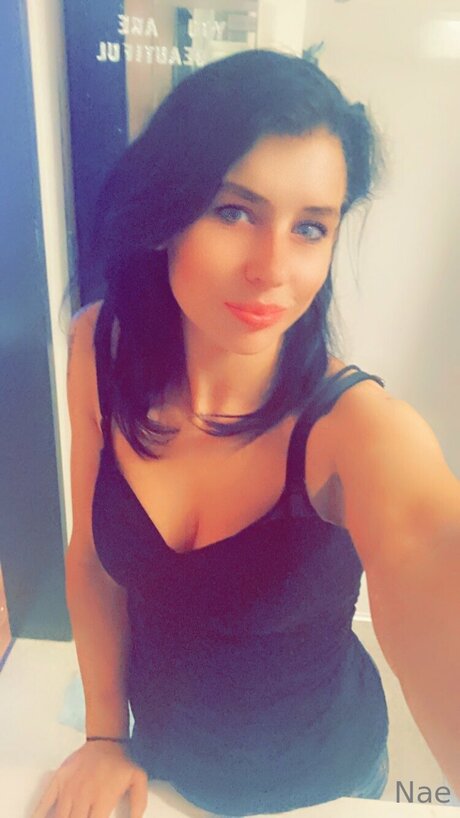 Bipoeticgirl420 model nude img