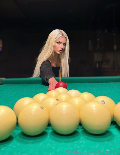 Shine Lia nice pornstar photos