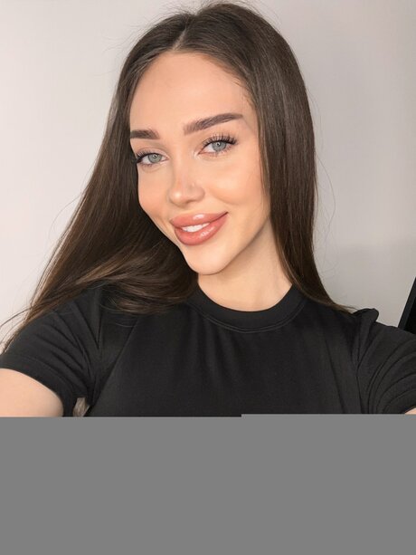 Lilia Ss porn model image